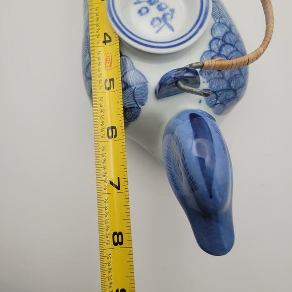 Vintage Blue & White Duck Teapot Hand Painted Wrapped in Wood Metal Handle - Picture 9 of 10